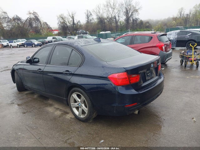 2015 Bmw 320i Xdrive მანქანა იყიდება აუქციონზე, vin: WBA3C3G54FNS75239, აუქციონის ნომერი: 44777208