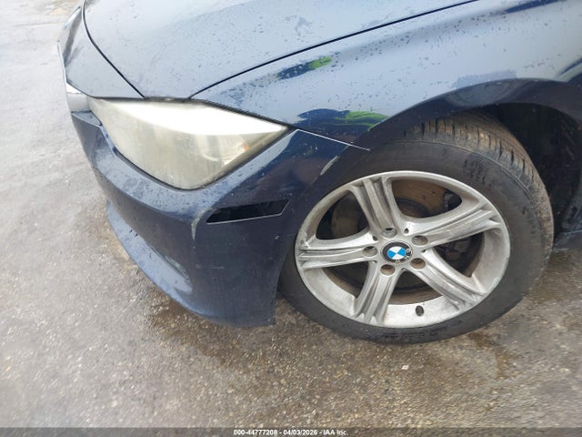 2015 Bmw 320i Xdrive მანქანა იყიდება აუქციონზე, vin: WBA3C3G54FNS75239, აუქციონის ნომერი: 44777208