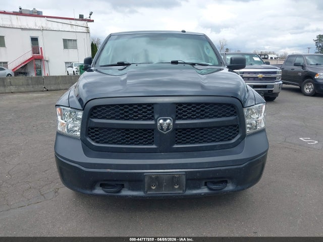 3C6RR7KG4KG619867 RAM 1500 Classic Tradesman 4x4 5&#039;7 Box