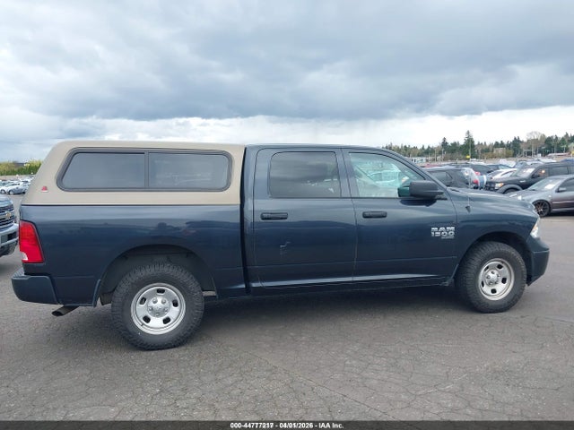 3C6RR7KG4KG619867 RAM 1500 Classic Tradesman 4x4 5&#039;7 Box