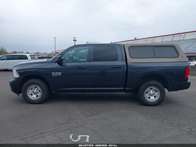 3C6RR7KG4KG619867 RAM 1500 Classic Tradesman 4x4 5&#039;7 Box