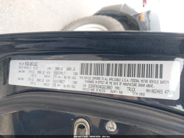 2019 RAM 1500 CLASSIC 3C6RR7KG4KG619867 Photo 8