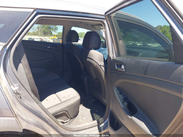 44777220 :رقم المزاد ، KM8J33A4XHU338746 vin ، 2017 Hyundai Tucson Se مزاد بيع