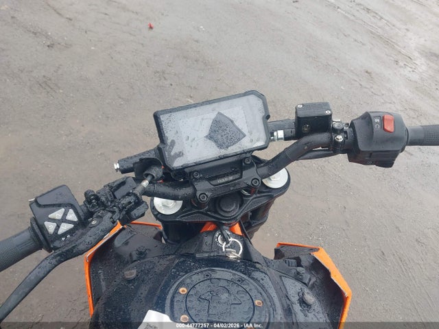 KTM 390 Duke 2017 MD2JPJ404HC215837 Image 15