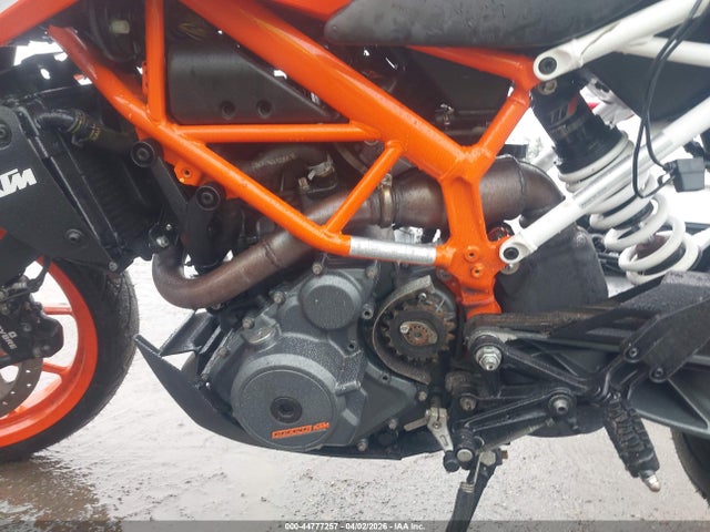 KTM 390 Duke 2017 MD2JPJ404HC215837 Image 9