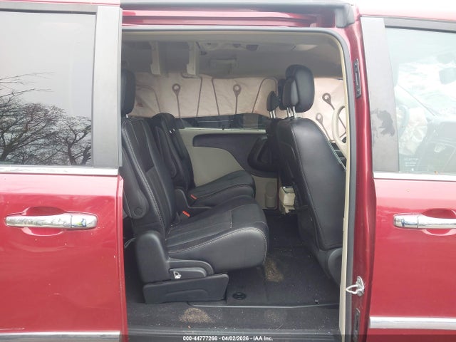 2015 Chrysler Town & Country Touring-l მანქანა იყიდება აუქციონზე, vin: 2C4RC1CG8FR573952, აუქციონის ნომერი: 44777266