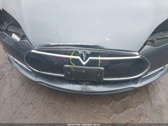 Продаж на аукціоні авто 2015 Tesla Model S 70d/85d/p85d, vin: 5YJSA4H23FF095246, номер лоту: 44777288