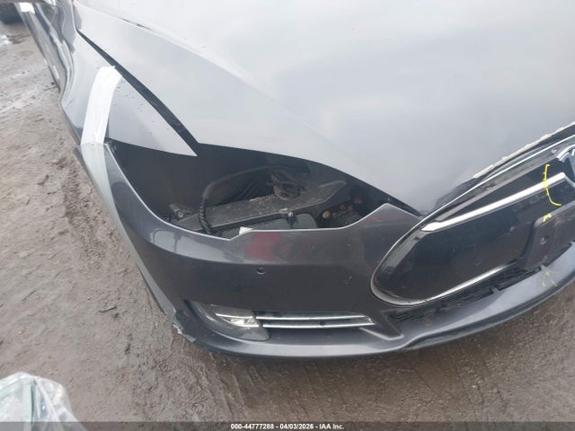 Продаж на аукціоні авто 2015 Tesla Model S 70d/85d/p85d, vin: 5YJSA4H23FF095246, номер лоту: 44777288