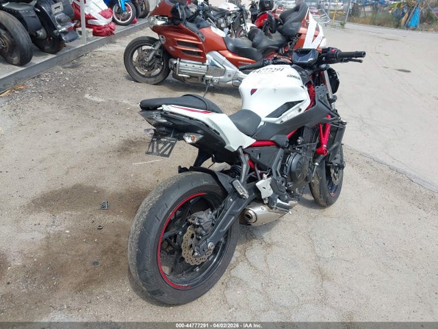 Продаж на аукціоні авто 2022 Kawasaki Er650 K, vin: ML5EREK10NDA58475, номер лоту: 44777291
