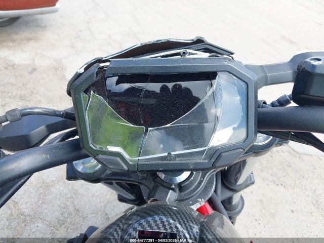 44777291 :رقم المزاد ، ML5EREK10NDA58475 vin ، 2022 Kawasaki Er650 K مزاد بيع
