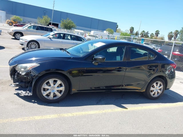 44777311 :رقم المزاد ، 3MZBM1U70FM192582 vin ، 2015 Mazda Mazda3 I Sport مزاد بيع