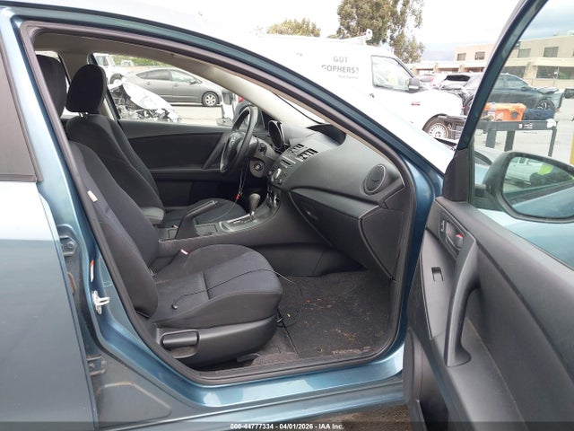 Продаж на аукціоні авто 2011 Mazda Mazda3 I Sport, vin: JM1BL1UG1B1394747, номер лоту: 44777334