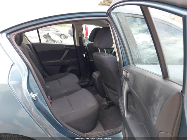 Продаж на аукціоні авто 2011 Mazda Mazda3 I Sport, vin: JM1BL1UG1B1394747, номер лоту: 44777334
