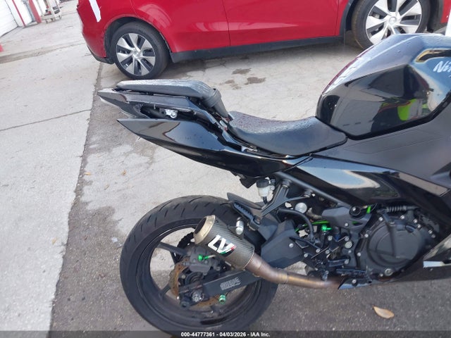 JKAEXKG11JDA10796 Kawasaki EX400