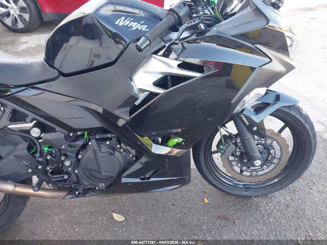 JKAEXKG11JDA10796 Kawasaki EX400