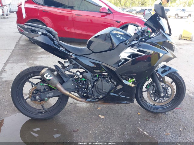 JKAEXKG11JDA10796 Kawasaki EX400