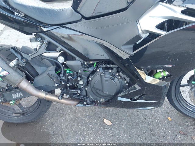 JKAEXKG11JDA10796 Kawasaki EX400