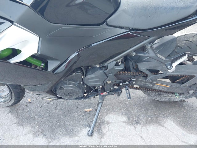 JKAEXKG11JDA10796 Kawasaki EX400