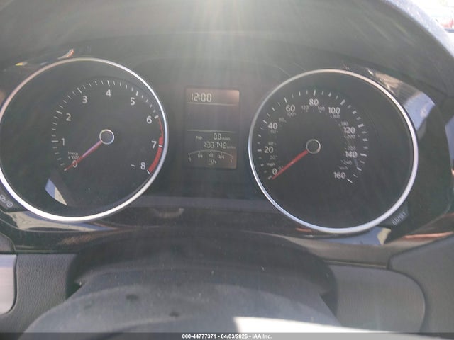 44777371 :رقم المزاد ، 3VWD17AJ0GM370481 vin ، 2016 Volkswagen Jetta 1.8t Sport مزاد بيع