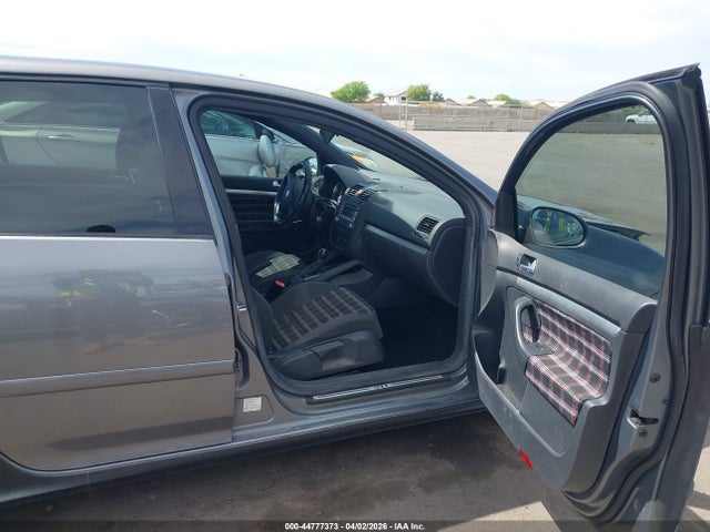 44777373 :رقم المزاد ، WVWHV71K78W044583 vin ، 2008 Volkswagen Gti 4-door مزاد بيع
