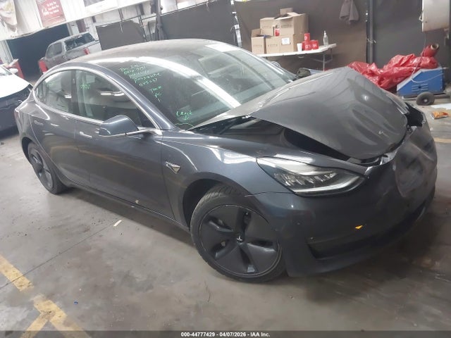 2018 TESLA MODEL 3 5YJ3E1EA1JF045067 Photo 0