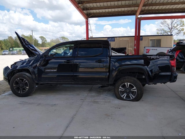 2018 Toyota Tacoma მანქანა იყიდება აუქციონზე, vin: 5TFCZ5AN2JX132938, აუქციონის ნომერი: 44777459