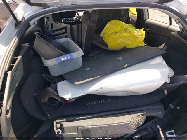 JTDKAMFU6M3141621 Toyota Prius Le