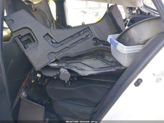 JTDKAMFU6M3141621 Toyota Prius Le