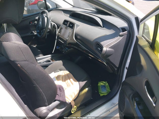 JTDKAMFU6M3141621 Toyota Prius Le