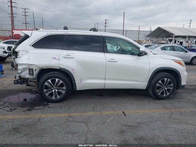 Toyota Highlander Xle V6 2015 5TDKKRFH3FS064592 Image 14