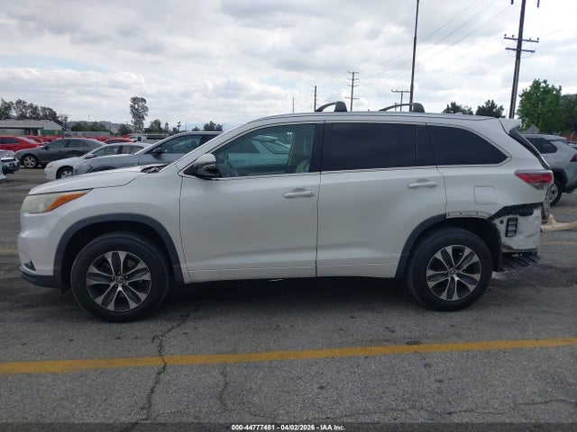 Toyota Highlander Xle V6 2015 5TDKKRFH3FS064592 Image 15