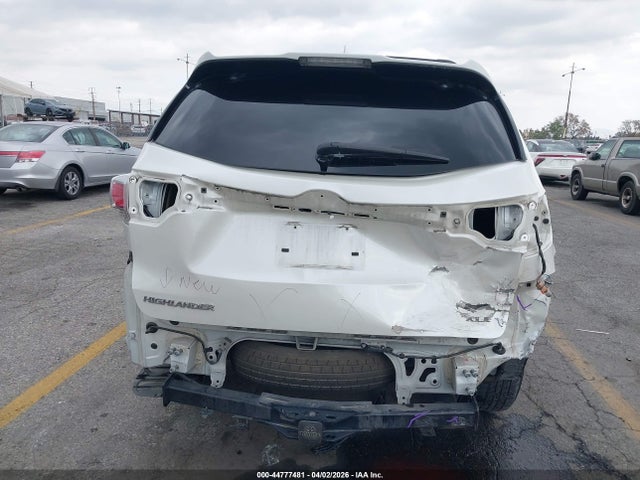 Toyota Highlander Xle V6 2015 5TDKKRFH3FS064592 Image 17
