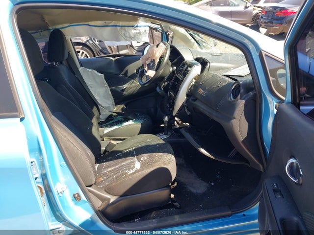44777532 :رقم المزاد ، 3N1CE2CP0FL447235 vin ، 2015 Nissan Versa Note Sv مزاد بيع
