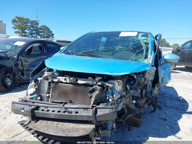 44777532 :رقم المزاد ، 3N1CE2CP0FL447235 vin ، 2015 Nissan Versa Note Sv مزاد بيع