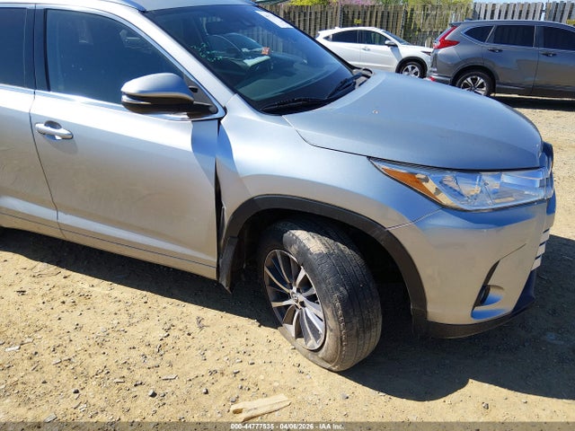2017 TOYOTA HIGHLANDER 5TDJZRFH9HS448774 Photo 5