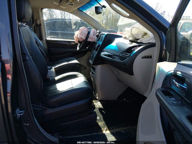 44777566 :رقم المزاد ، 2C4RC1BG1GR221086 vin ، 2016 Chrysler Town & Country Touring مزاد بيع