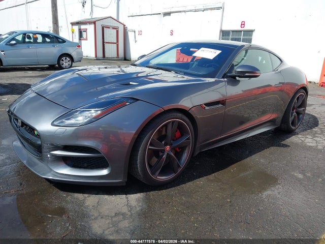 Jaguar F-TYPE R 2018 SAJD51EEXJCK51476 Image 2