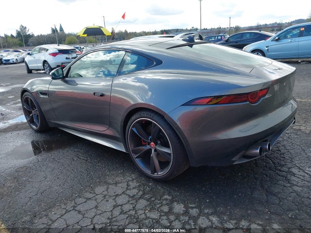 Jaguar F-TYPE R 2018 SAJD51EEXJCK51476 Image 3
