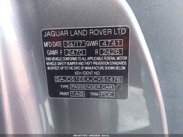 Jaguar F-TYPE R 2018 SAJD51EEXJCK51476 Image 9