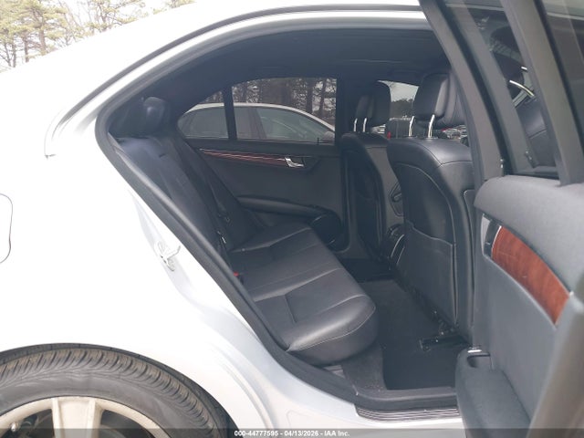 Продаж на аукціоні авто 2011 Mercedes-benz C 300 Luxury 4matic/sport 4matic, vin: WDDGF8BB8BR138481, номер лоту: 44777595