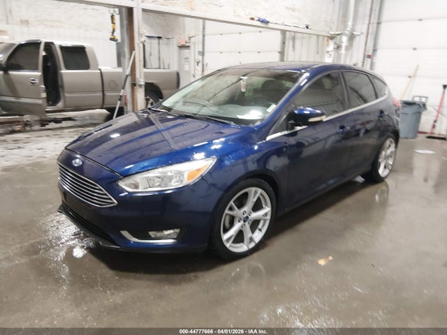Ford Focus Titanium 2016 1FADP3N29GL367700 Image 2