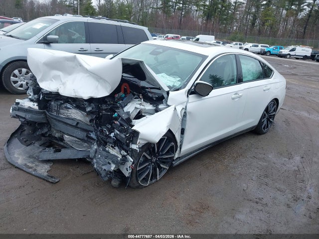 1HGCY2F82SA059516 Honda Accord Hybrid Touring