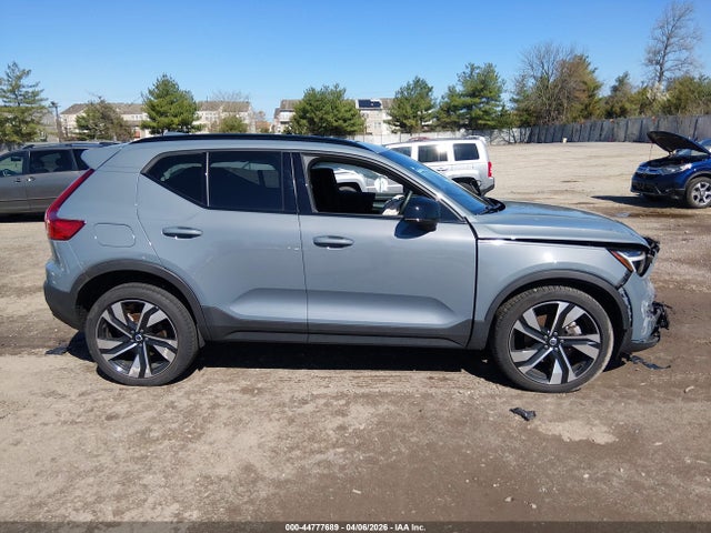 Aukcja sprzedaży 2023 Volvo Xc40 B5 Plus Dark Theme, vin: YV4L12UWXP2114104, numer aukcji: 44777689