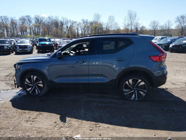 Aukcja sprzedaży 2023 Volvo Xc40 B5 Plus Dark Theme, vin: YV4L12UWXP2114104, numer aukcji: 44777689