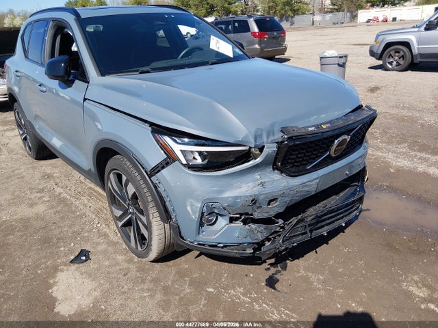 Aukcja sprzedaży 2023 Volvo Xc40 B5 Plus Dark Theme, vin: YV4L12UWXP2114104, numer aukcji: 44777689