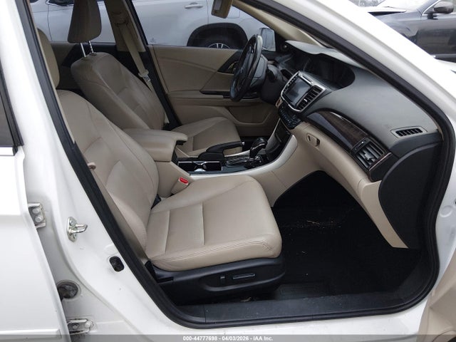 44777698 :رقم المزاد ، 1HGCR3F98HA006470 vin ، 2017 Honda Accord Touring V6 مزاد بيع
