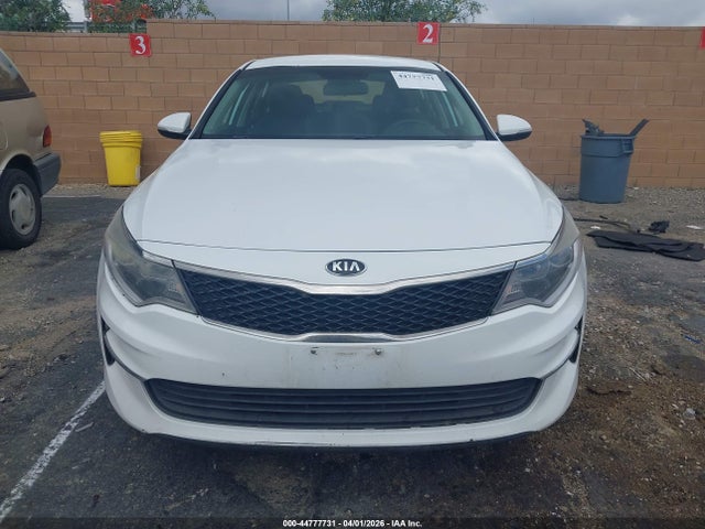 5XXGT4L30JG198582 KIA Optima Lx