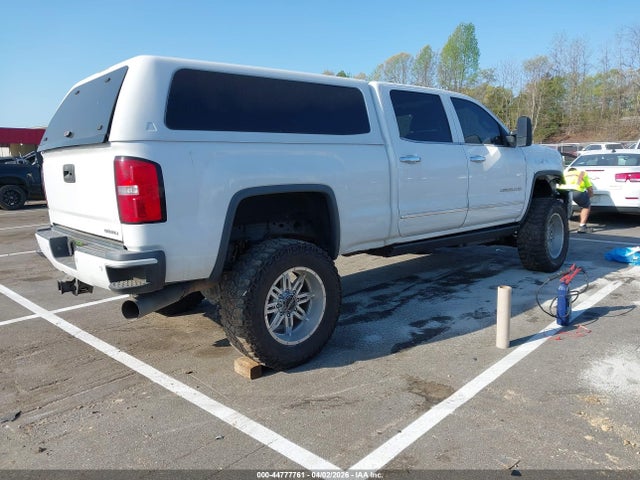 44777761 :رقم المزاد ، 1GT120E80FF175769 vin ، 2015 Gmc Sierra 2500hd Denali مزاد بيع