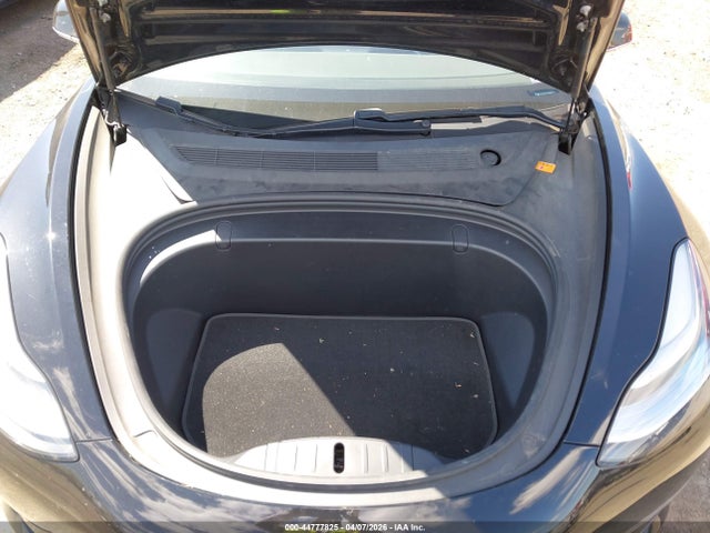 Продажа на аукционе авто 2018 Tesla Model 3 Long Range/mid Range, vin: 5YJ3E1EA4JF156552, номер лота: 44777825