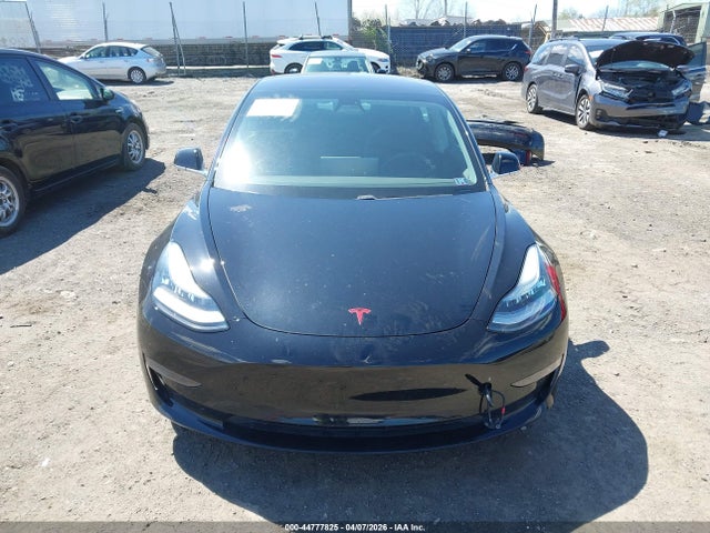 Продажа на аукционе авто 2018 Tesla Model 3 Long Range/mid Range, vin: 5YJ3E1EA4JF156552, номер лота: 44777825